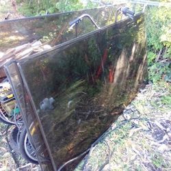 Free Glass 3/8 Around Eight Pieces 