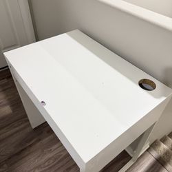 White Desk