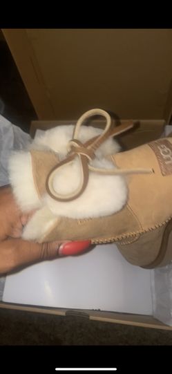 UGG Double Bow