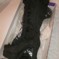 Ladies FAUX Fur BOOTS [Size 10]