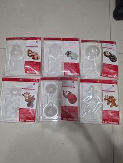 Celebrate It Christmas Chocolate Molds – Set of 6