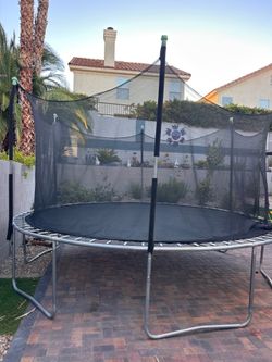 Large Round Trampoline with Safety Net