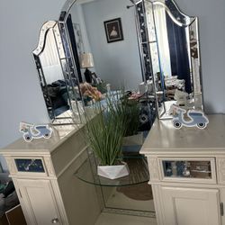 Dresser Antique Style