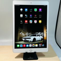 Apple iPad 7 32GB 10.2” Display Fully Functional iOS 18