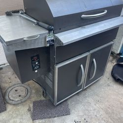 Traeger Smoker Grill