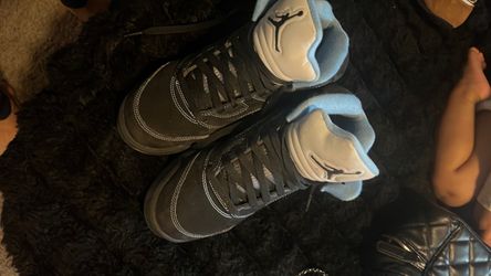 Worn once (shipping available)