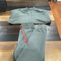 Figs  Bonsai Xxs Shirt /XS Petite Pants ( Burgundy Drawstring