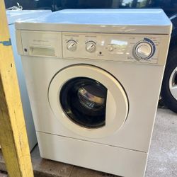Frigidaire Washer & Dryer Set