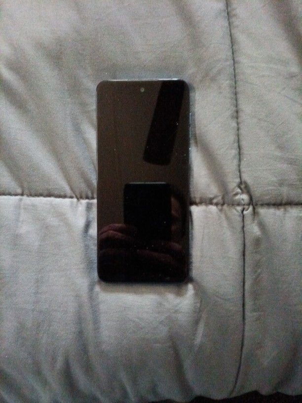 MOTOROLA CRICKET PHONE