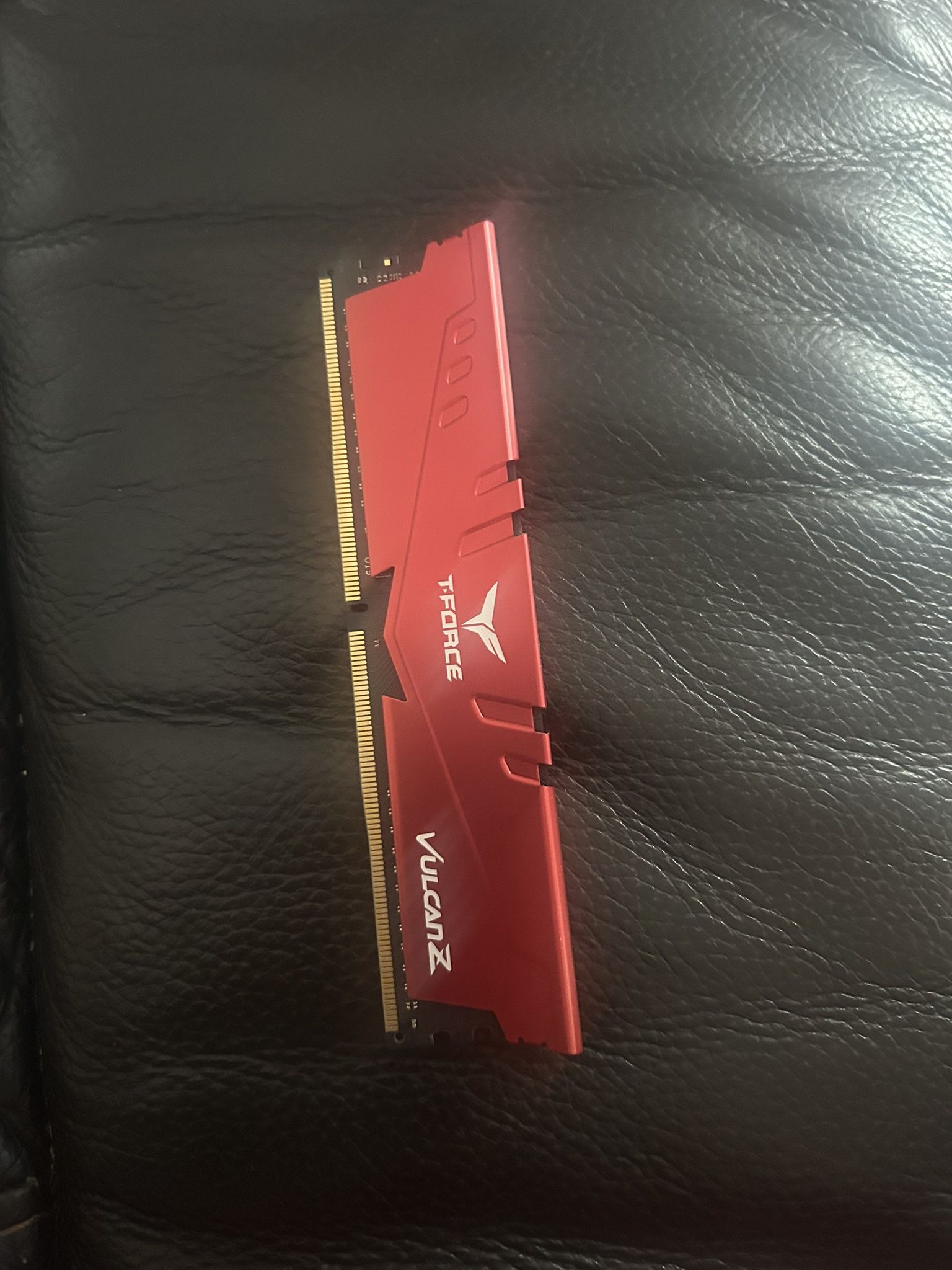 TeamGroup T-Force Vulcan Z 8GB DDR4 3200MHz RAM module.