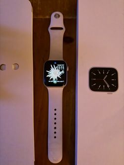 Apple Series 6 Apple Watch w/ accessories