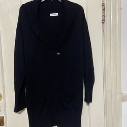 Calvin Klein women’s black knit sweater with a shawl collar and button detail XL
