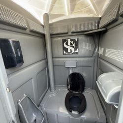 Portable Restrooms Toilets