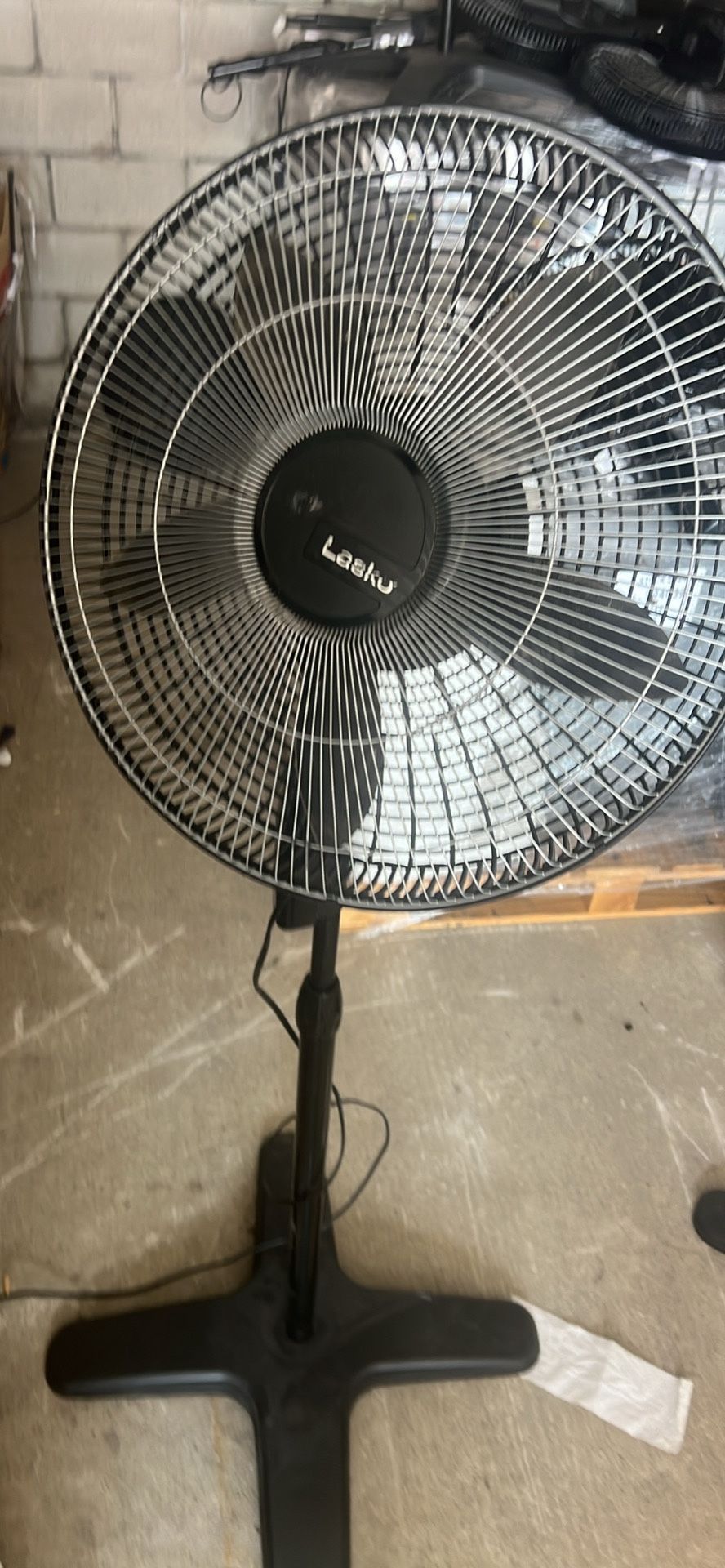 Lasko Oscillating Pedestal Fan, Adjustable Height, Remote Control, 4 Speeds, for Bedroom, Living Room, Home Office and College
