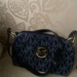 Michael Kors purse, medium