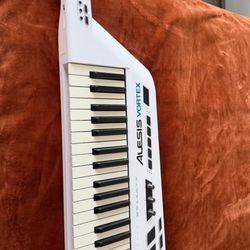 Keytar Midi Alesis Vortex