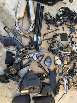 Yamaha r1 2014 part out
