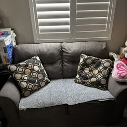 Couch set