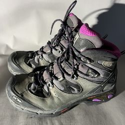 Salomon Comet 3D GTX Hiking Boot 9.5us