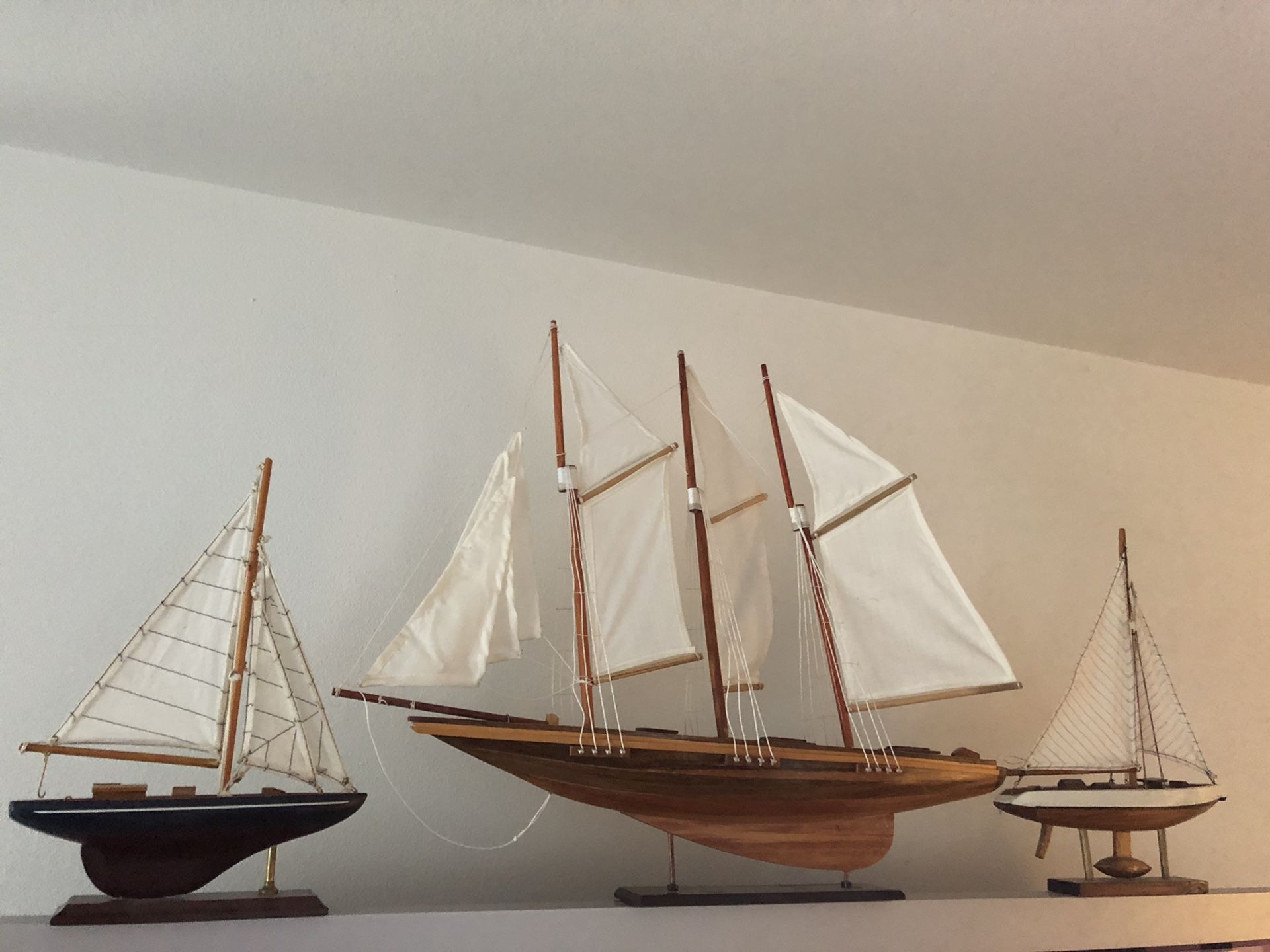 Small model sailing schooner display boat.