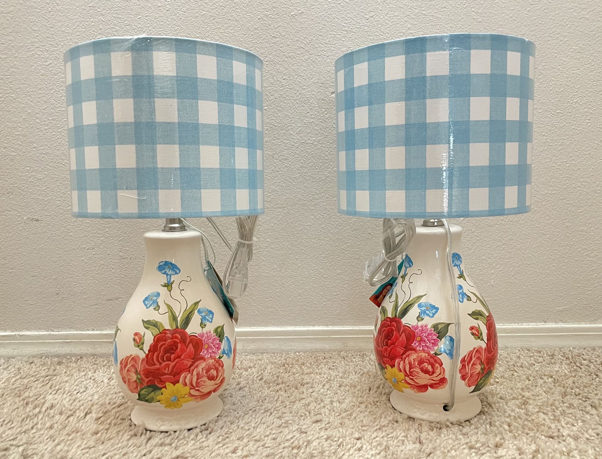 The Pioneer Woman Sweet Rose Table Lamp Blue Gingham Shade Plaid Flowers NEW