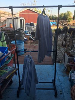 2-Tier rolling garment rack