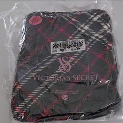 Victoria's Secret Plaid Sherpa Throw