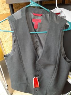 3 designer med vests
