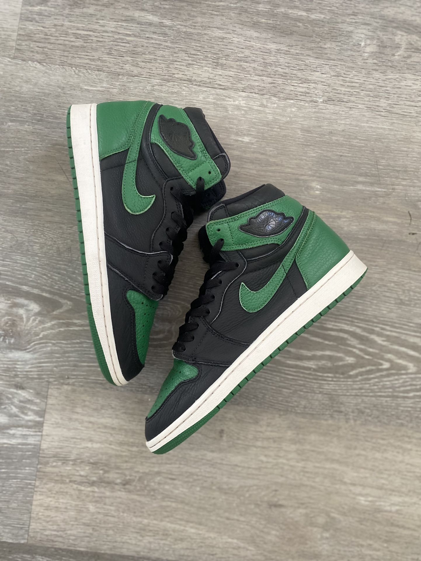 Jordan 1 Pine Green