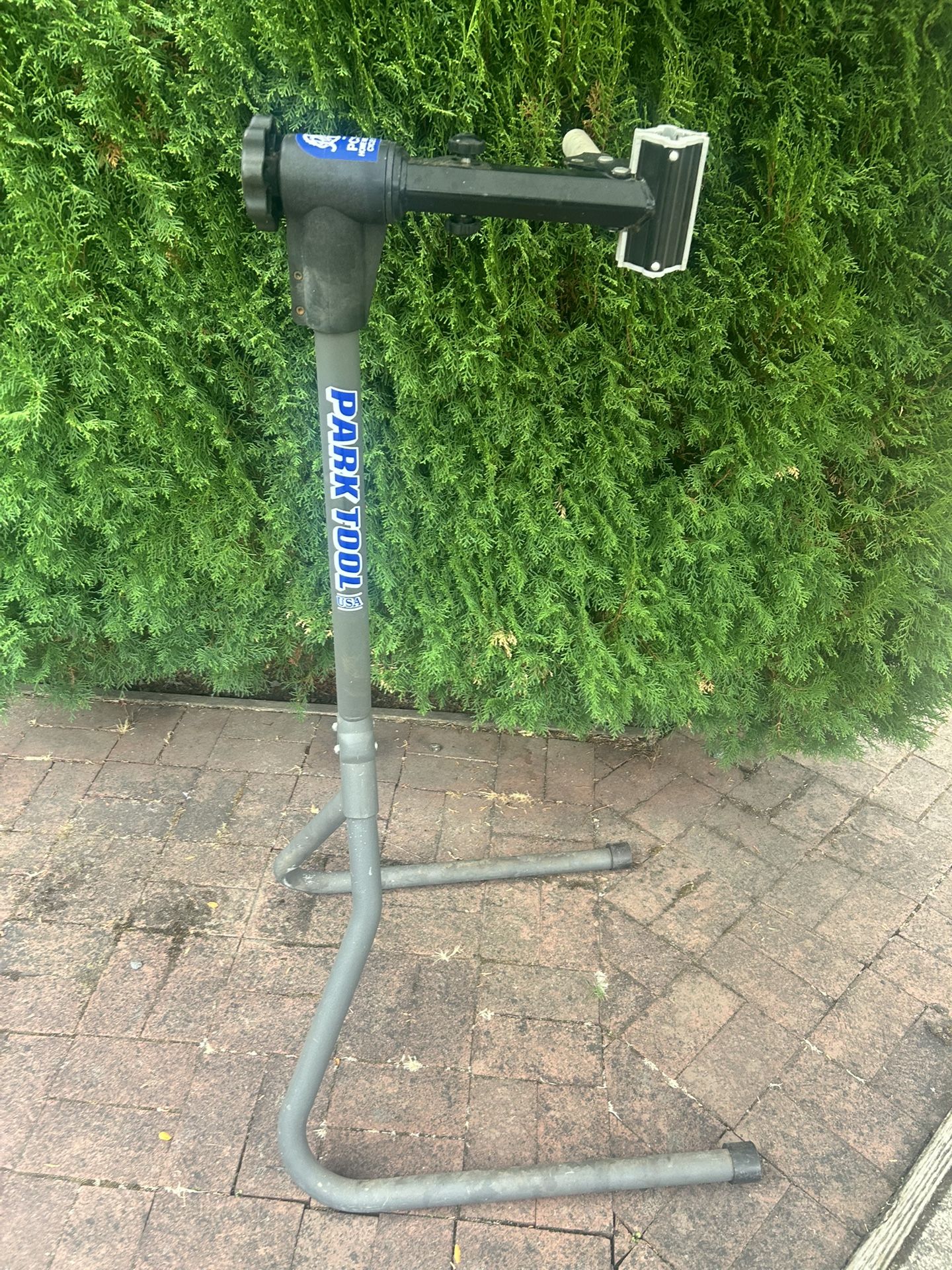 Mechanic Bike Stand