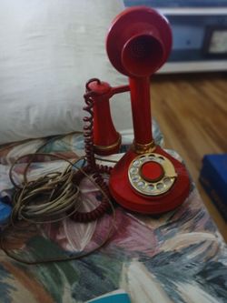 Vintage Red old-deco tel Candlestick telephone