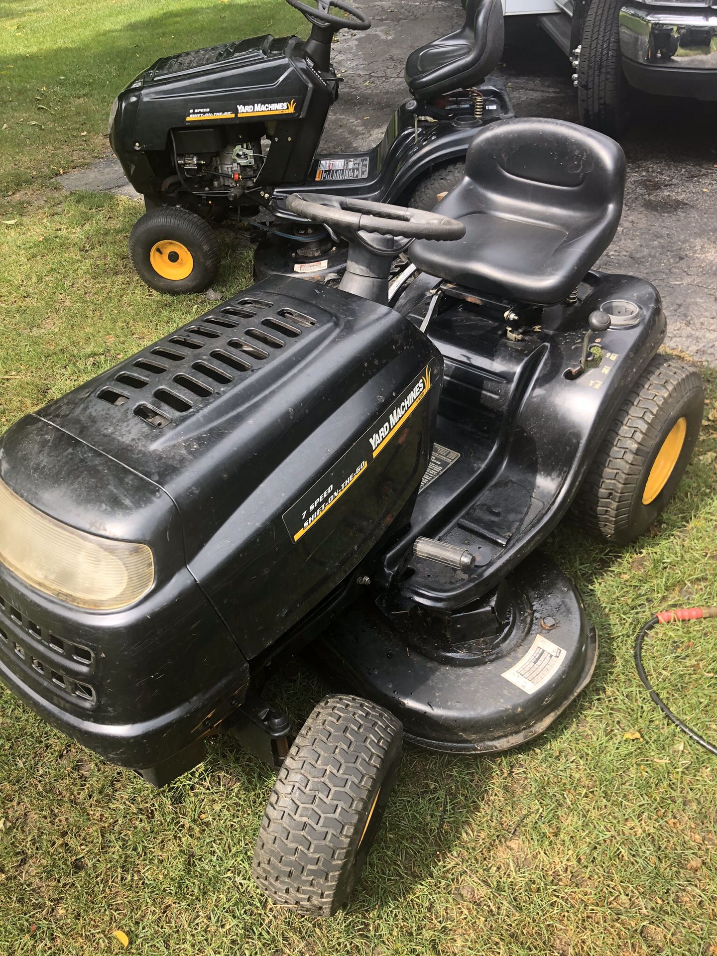 Lawn tractors. 42in. Cut and 38 cut
