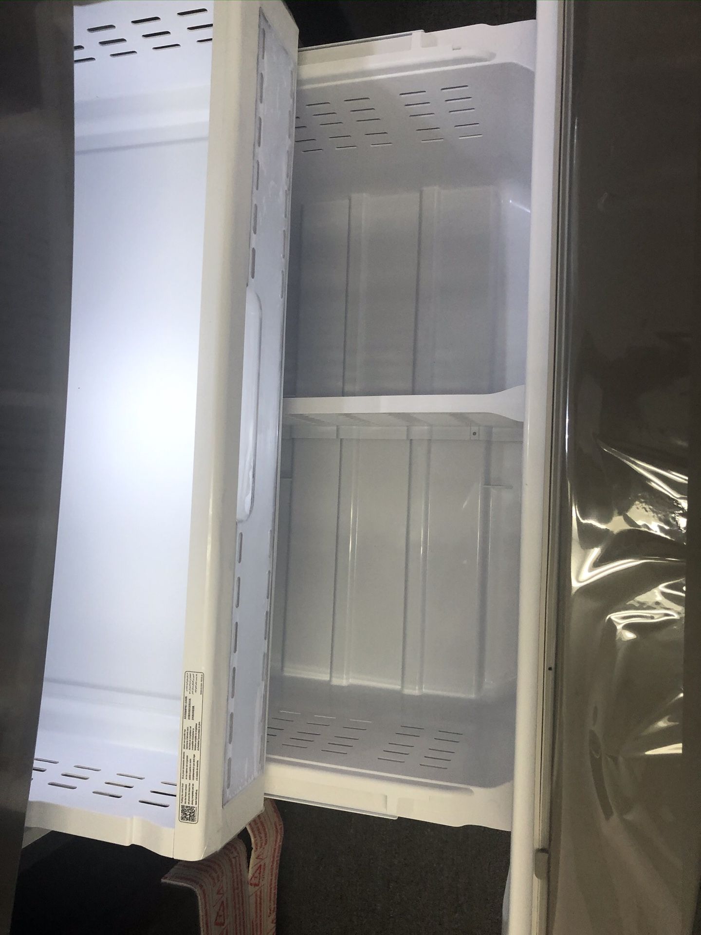 New scratch and dent Samsung 28 cu ft stainless steel French door