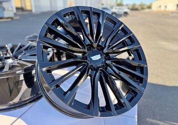 Cadillac Wheels & Tires