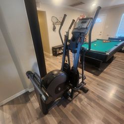 Eliptical NordicTrack Audiostrider 990