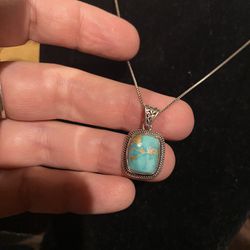 Artisan Crafted South Hill Turquoise Solitaire necklace - new!