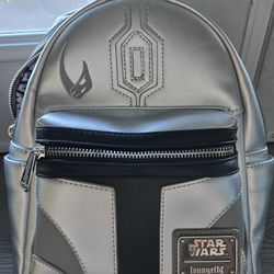 The Mandalorian Loungefly Mini Backpack