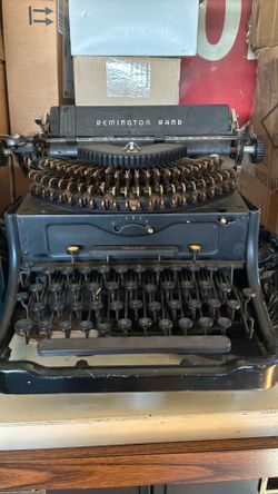 Vintage 1920 Remington Rand Typewriter