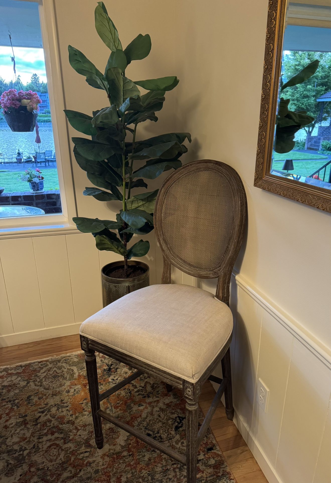 Bar/counter Stool
