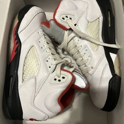 Jordan 5 fire red (2020)