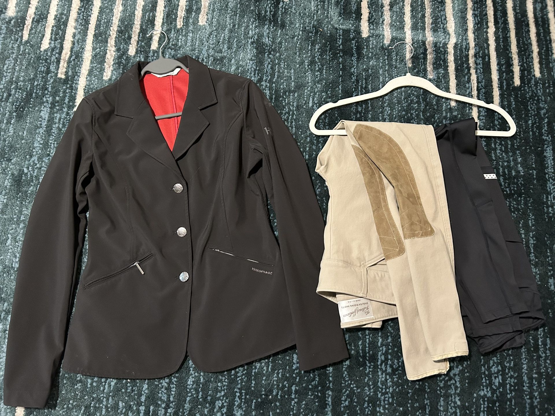 MUST GO THIS WEEK! Horse Riding Gear, $175