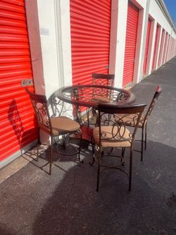 HIGH TOP DINING TABLE WITH 4 CHAIRS