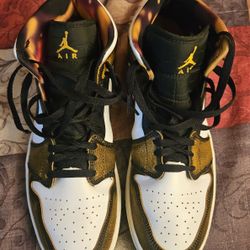 Pre-owned Jordan 1 Mid SE Wear-Away Taxi DQ8417-071,  Men's 11