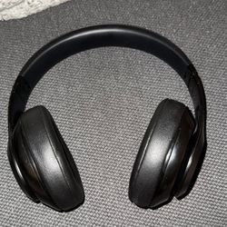 Beat’s Studio 3 Headphones 