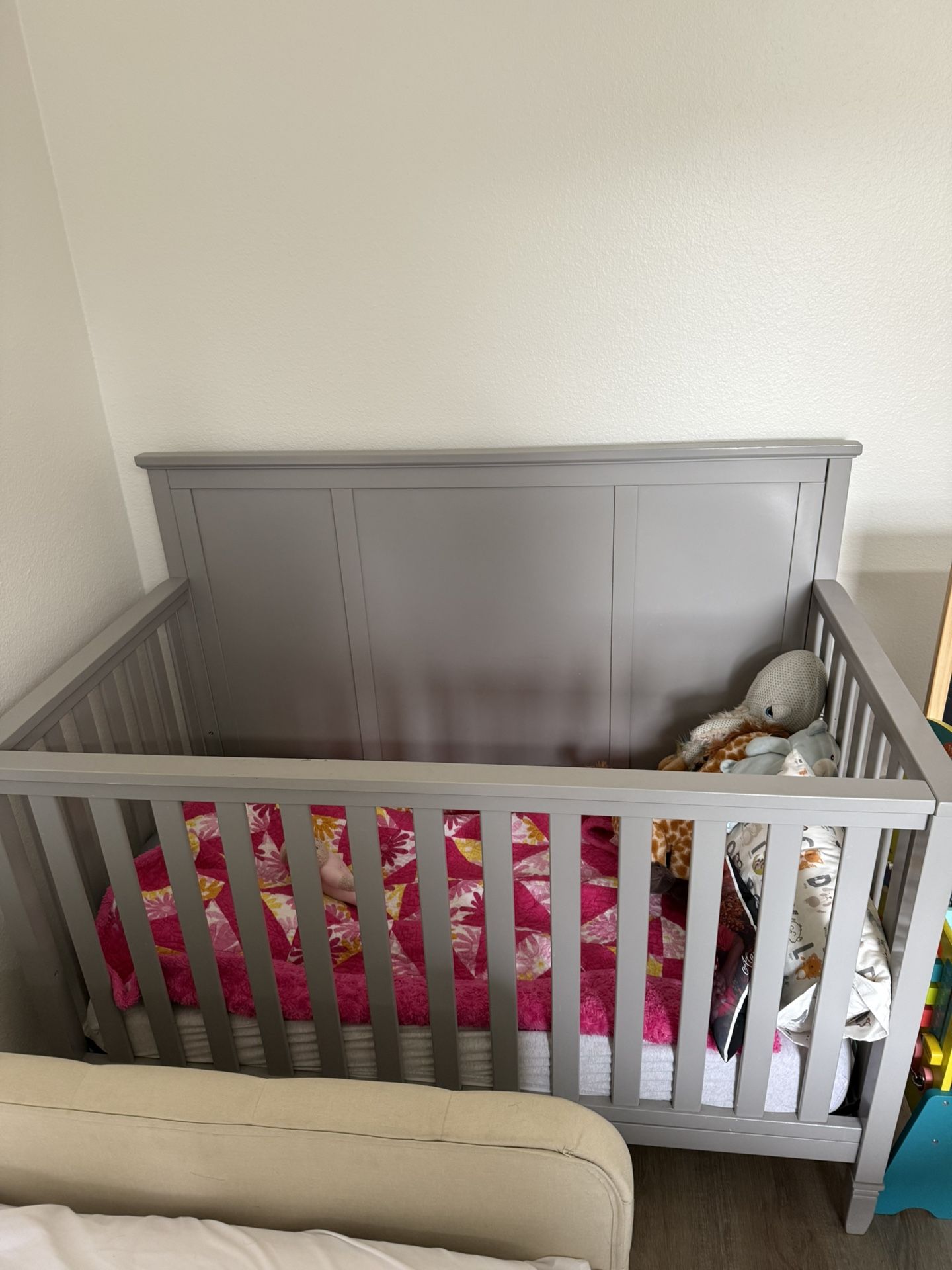 Baby Crib With Changing Table