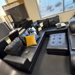 BRAND NEW 3 PIECES SECTIONAL SOFA COUCH SET WITH STORAGE OTTOMAN