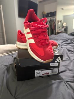 Adidas Run 70s