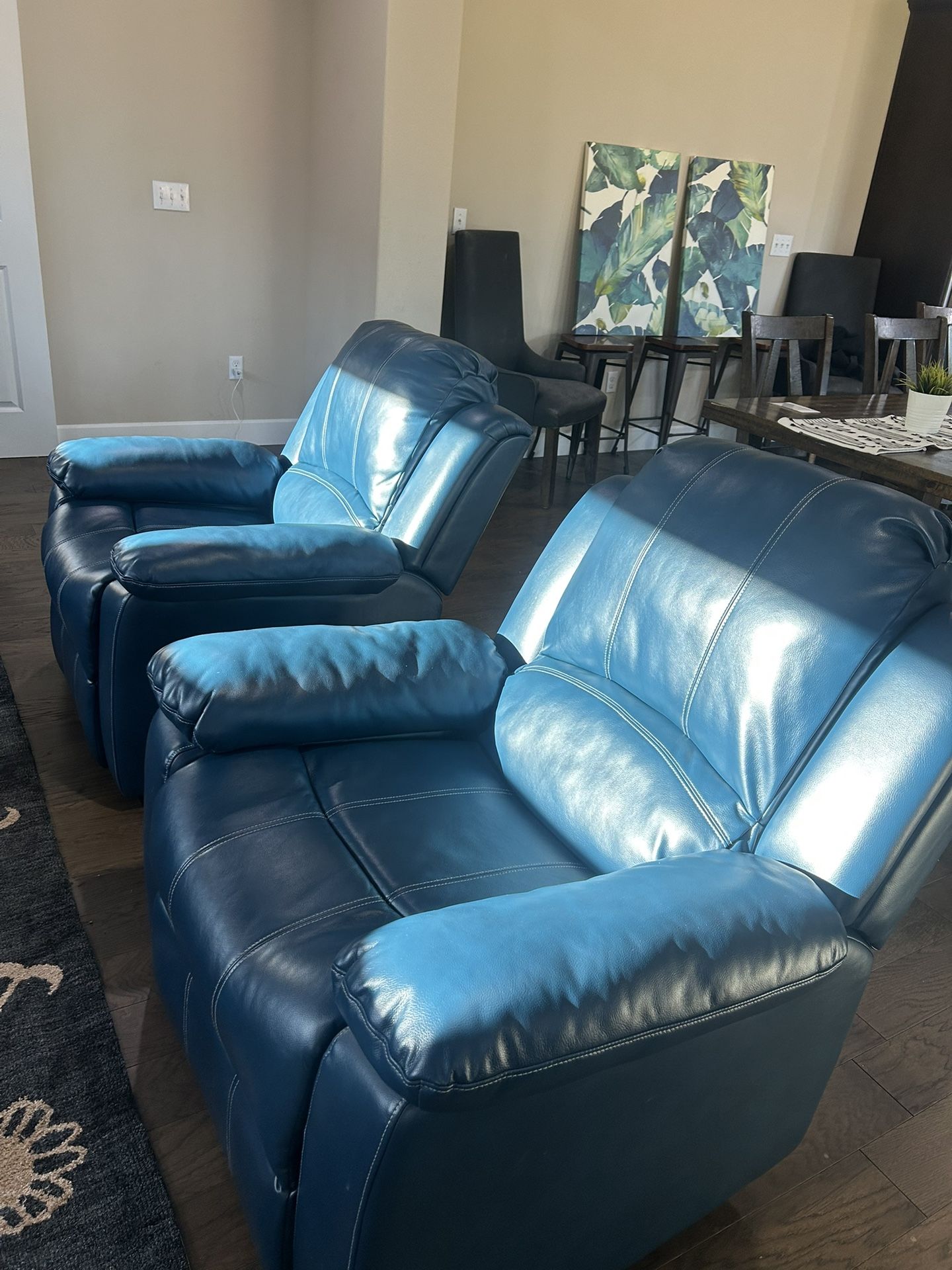 Two Couches..two Recliners 