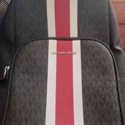 LIKE NEW MICHAEL KORS BACK PACK 