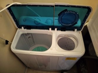 Washing Machine with 28lbs capacity